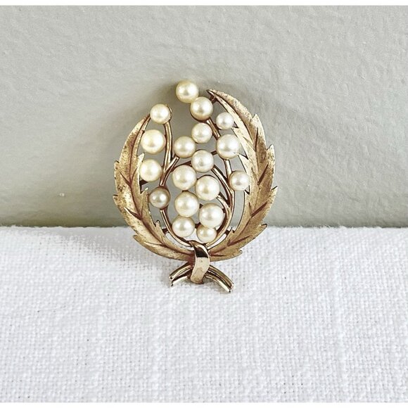 Vintage Trifari Olympic Style Brooch Pin - Picture 2 of 6